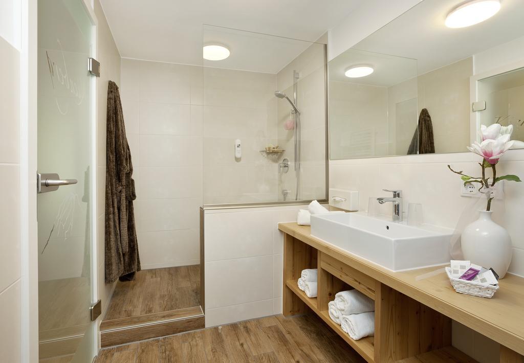 פפרונטן Hotel Berghof מראה חיצוני תמונה