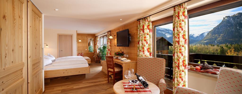 פפרונטן Hotel Berghof מראה חיצוני תמונה