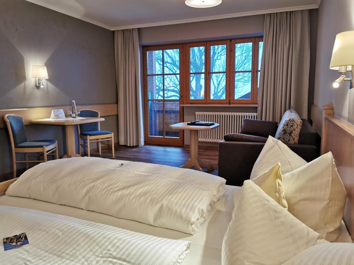 פפרונטן Hotel Berghof מראה חיצוני תמונה